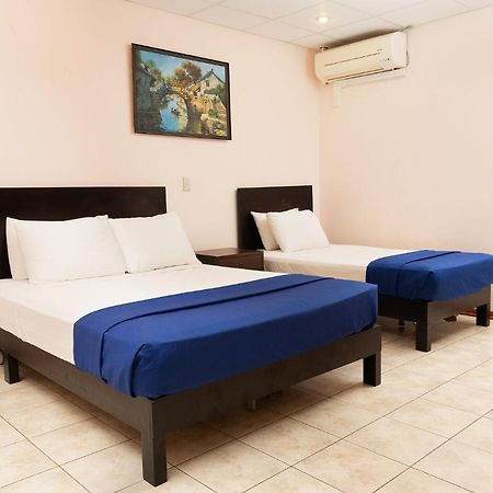 Hotel Puntarenas Beach Екстериор снимка