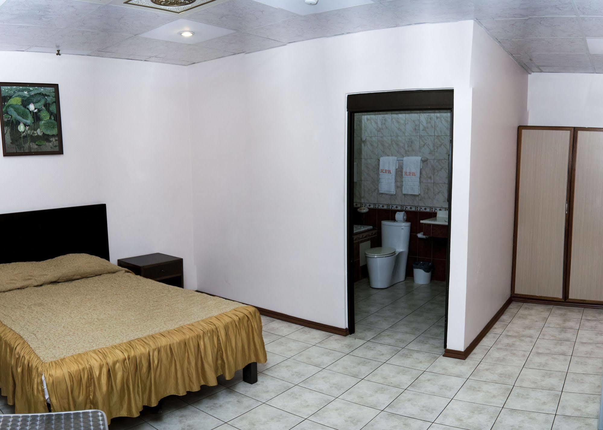 Hotel Puntarenas Beach Екстериор снимка