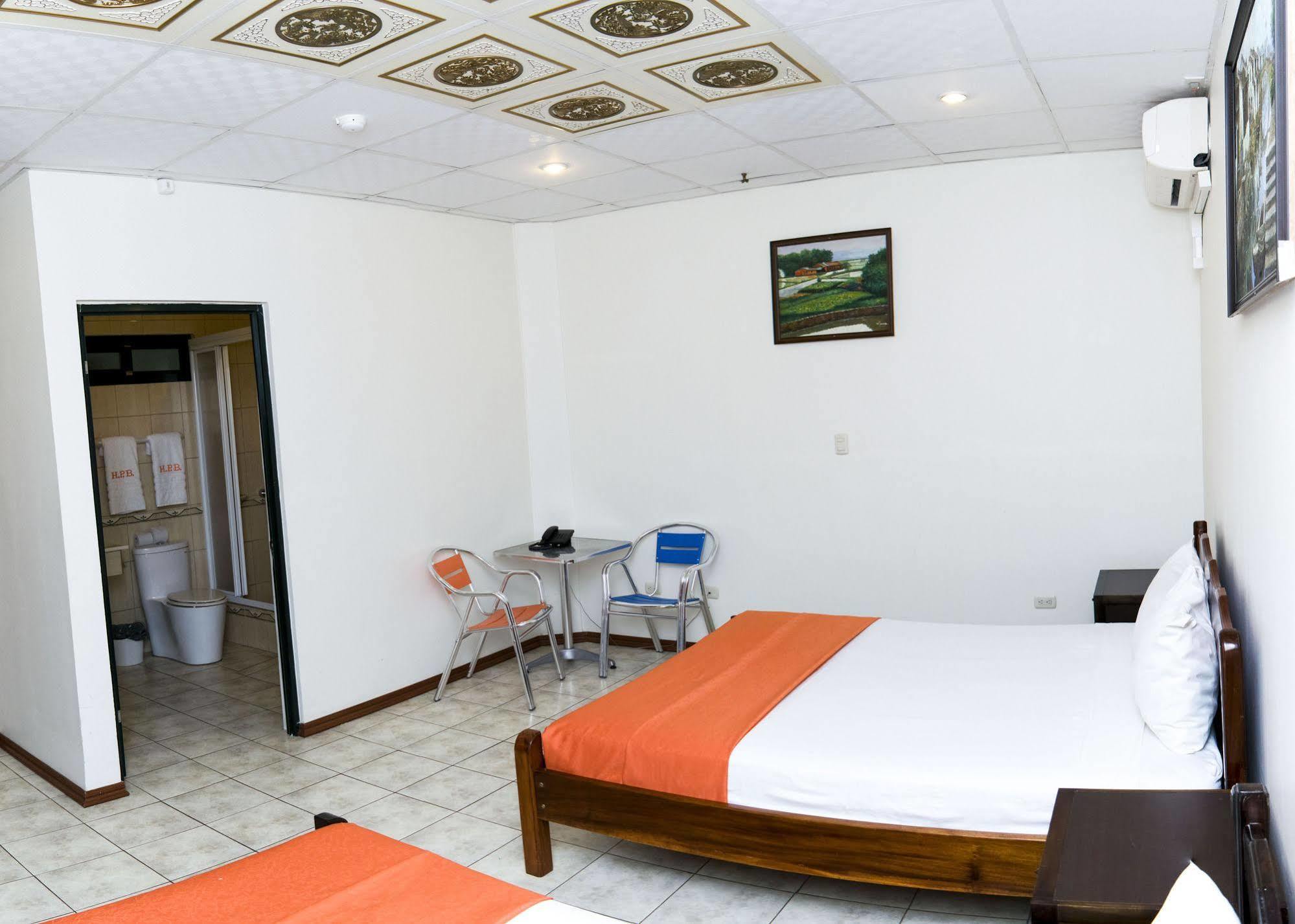 Hotel Puntarenas Beach Екстериор снимка