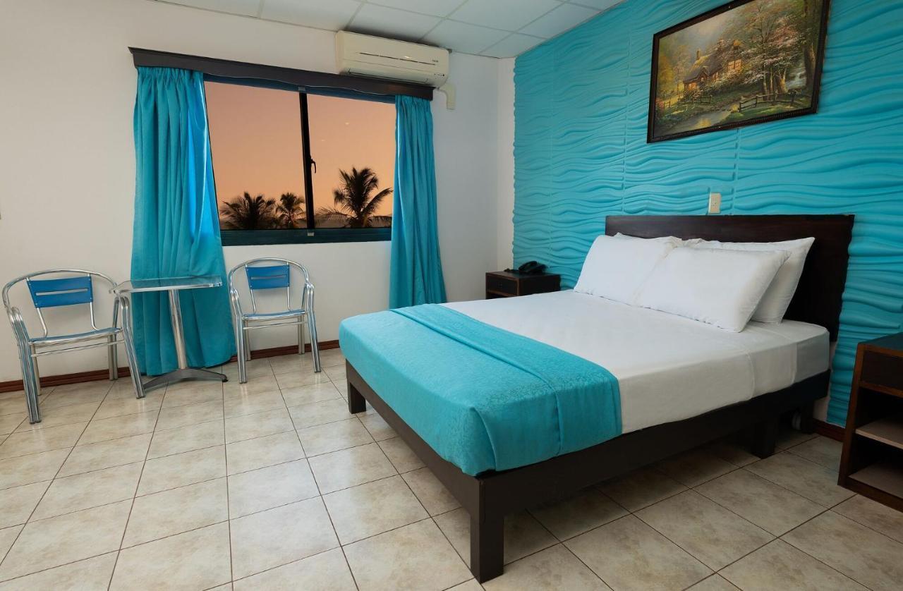 Hotel Puntarenas Beach Екстериор снимка
